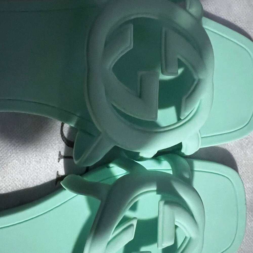 Gucci Womens Interlocking Sandals Slides Rubber Size 9 Pale Blue New - Picture 4 of 4